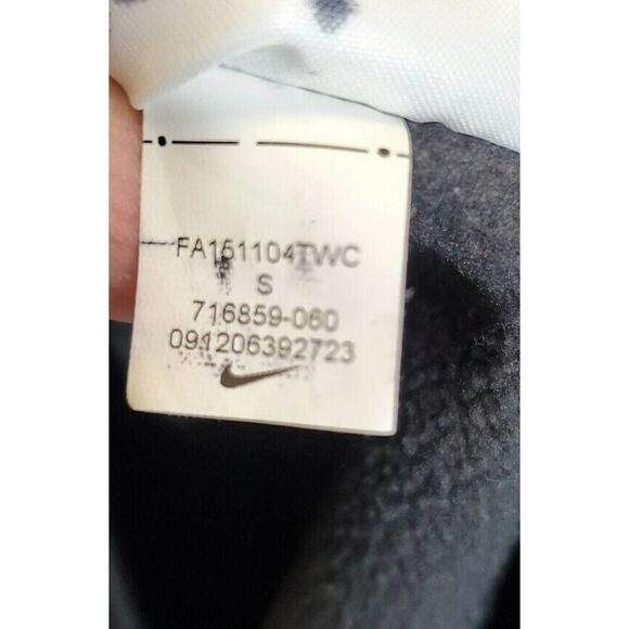 Boy's Nike Therma-Fit Grey Grey Swoosh Hoodie Sweatshirt Size Youth Small - Picture 5 of 6